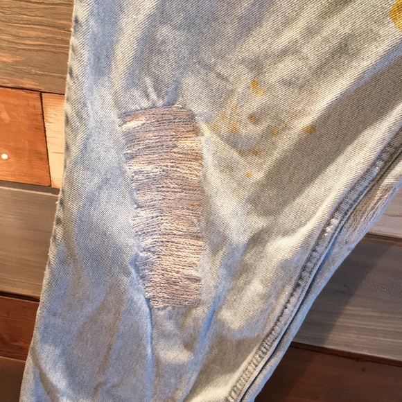 Well worn stain Jeans are Old Navy 34 long - Picture 4 of 9